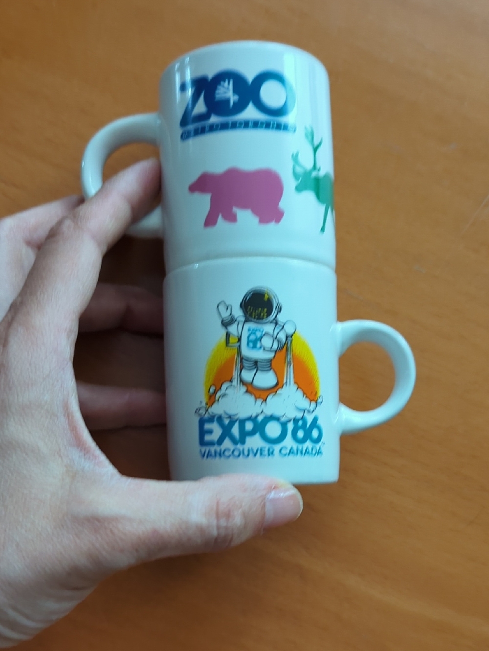 VINTAGE Mini Mugs - Metro Toronto Zoo & Expo 86 Vancouver Canada - Picture 2 of 12